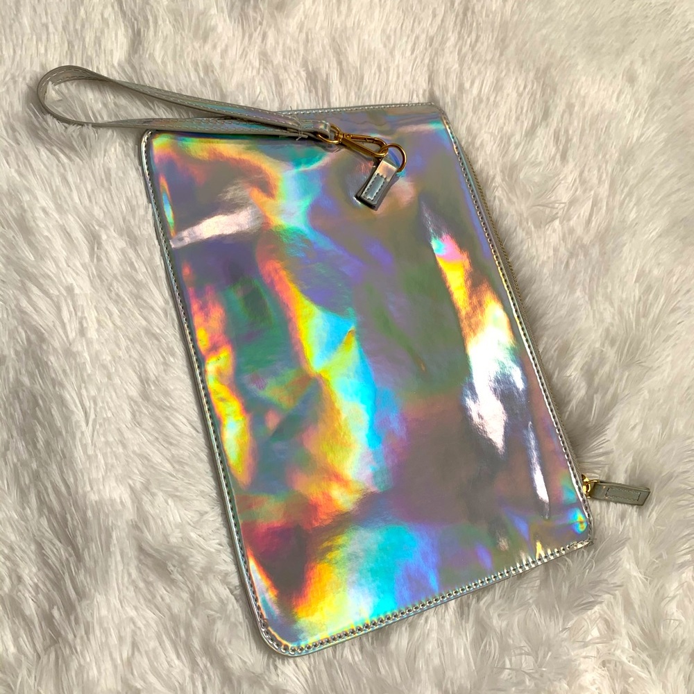 Iridescent clutch